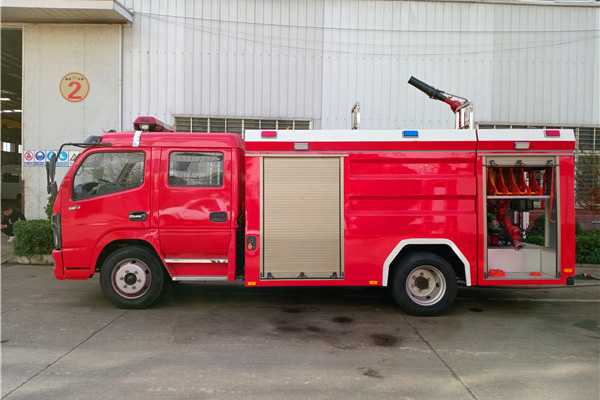 3-191113120K3N9.jpg 國(guó)六東風(fēng)3噸泡沫消防車(chē)(圖3)