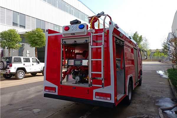 3-191113120KJ95.jpg 國(guó)六東風(fēng)3噸泡沫消防車(chē)(圖4)